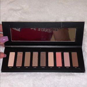 STUDIOMAKEUP EASE•TO•WEAR EYESHADOW PALLETTE